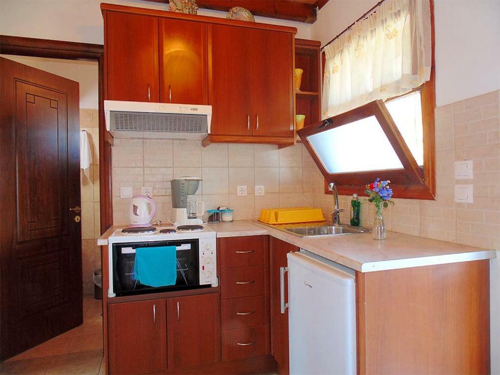 Apartament Christinas Lofts Ágios Matthaíos Zewnętrze zdjęcie