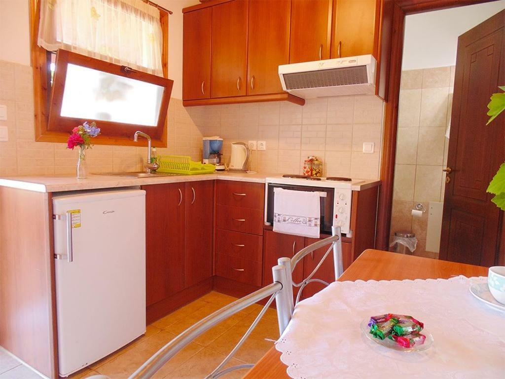 Apartament Christinas Lofts Ágios Matthaíos Zewnętrze zdjęcie